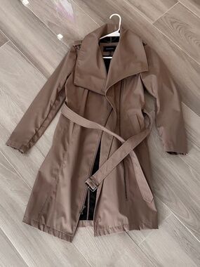 Waterproof trench coat BCBGMAXAZRIA